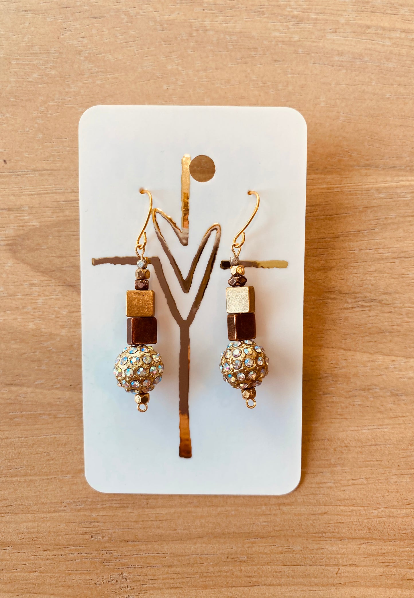 Sparkle & gold beaded earring