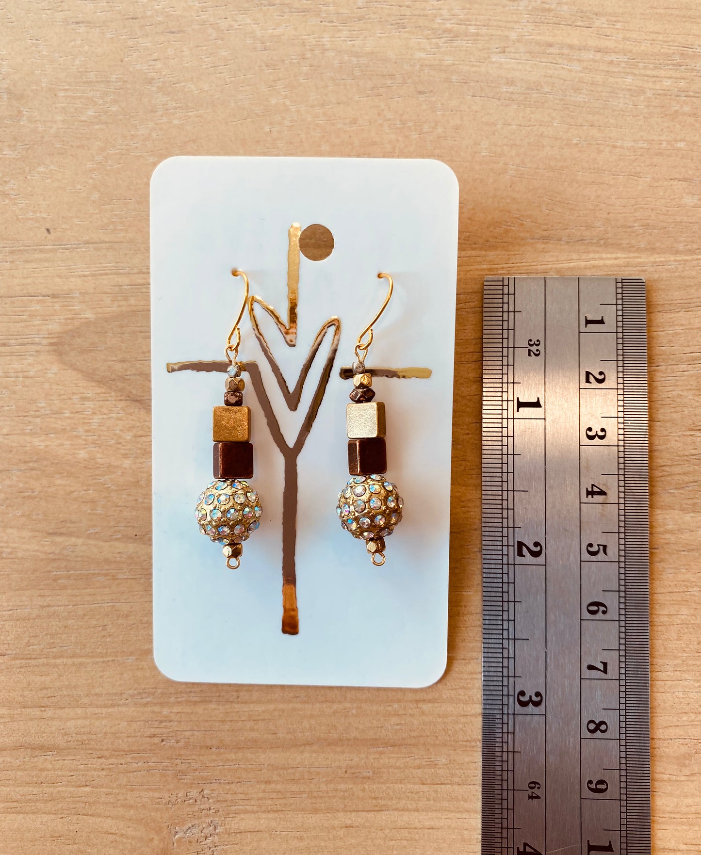 Sparkle & gold beaded earring