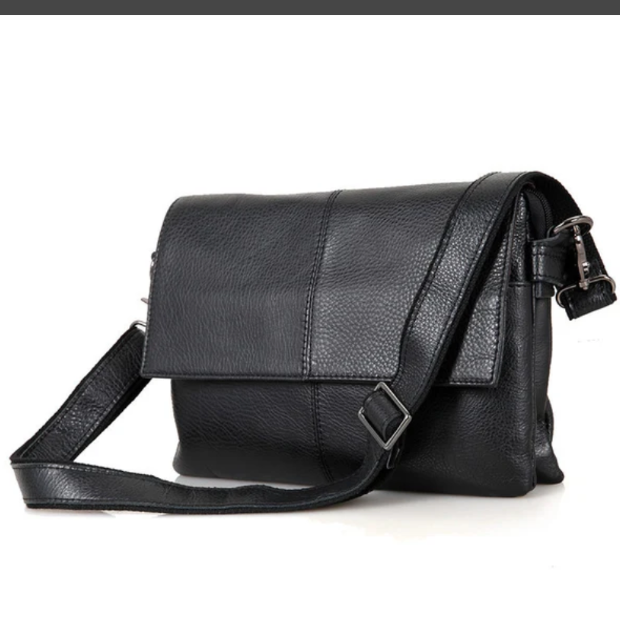 Il Duomo Pebbled Leather Crossbody Messenger